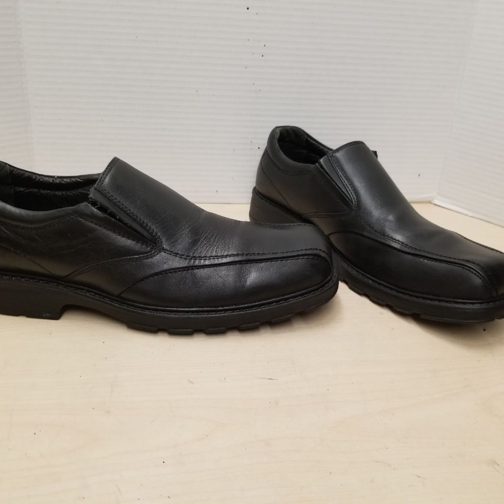Men's  Bass&Co leather ankle shoes size 10.5, like new